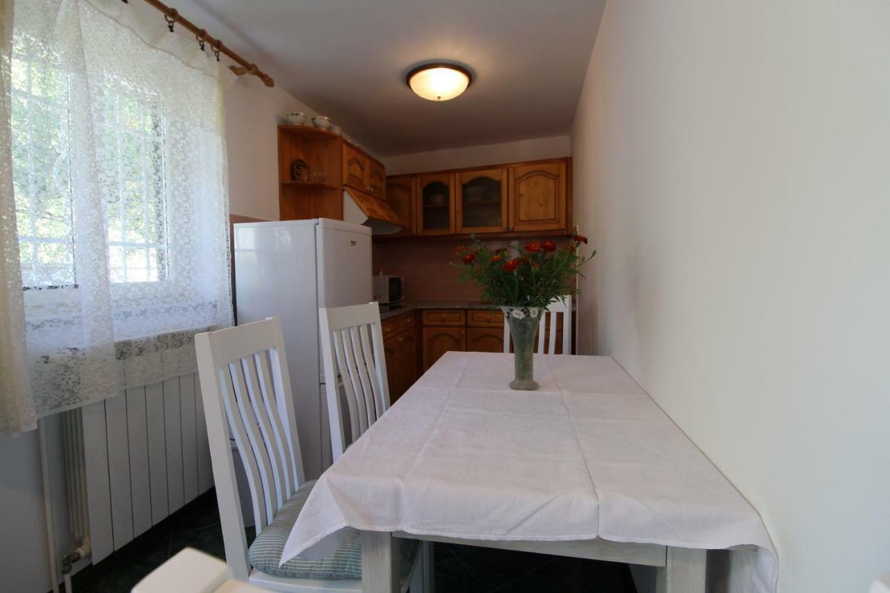 Pobri App3 Apartman Matulji Kültér fotó
