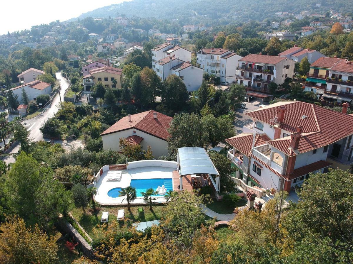 Pobri App3 Apartman Matulji Kültér fotó